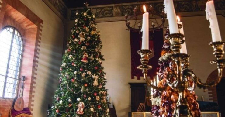 Gropparello Castle: Magic of Enchanted Christmas - Enchanting Fireplaces and Tea Time