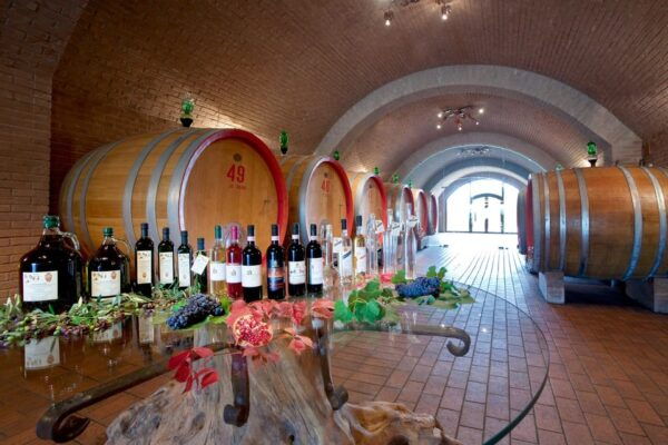 Grosseto: Cellar Tour and Maremma Dinner With Wine Tasting - Savoring the Maremma Dinner