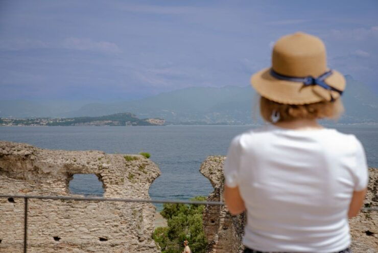 Grotte Di Catullo Archaeological Tour in Sirmione - Experience Highlights