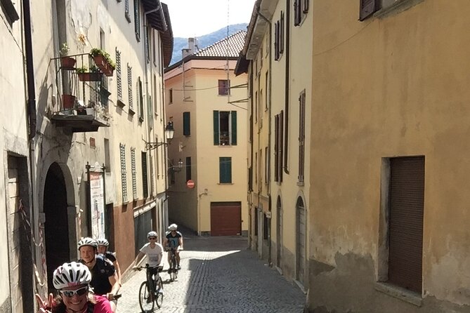 Group Bike Tour: Onno & Ghisallino (E-Bikes and Road Bikes) - Tour Overview and Highlights