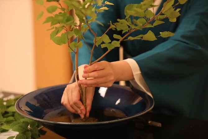 Group Charter Japanese Traditional Flower Arrangement in Tokyo - Equipment and Attire
