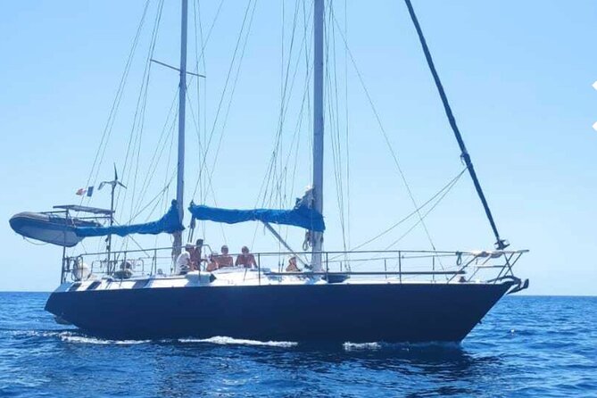 Group of 10 Boat Cruise on Marine Park of the Blue Coast & Island - Experienced Sailor and Guide