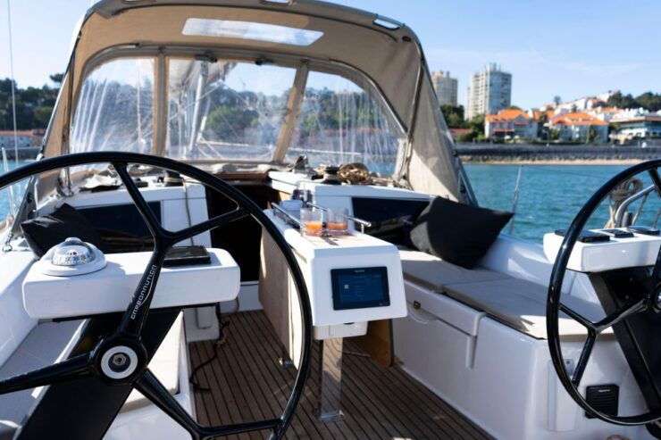 Group Sailing Tour of Lisbon - Activity Duration and Guide Details