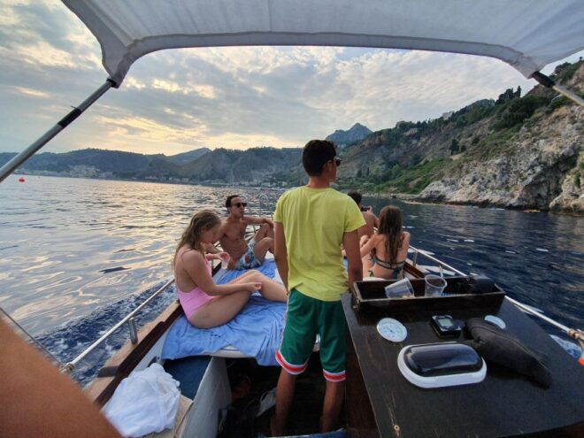 GROUP SUNSET BOAT TOUR IN TAORMINA WITH APERITIF - Itinerary