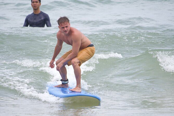 Group Surfing Lessons with Local Instructors - What to Expect from the Group Surfing Lessons