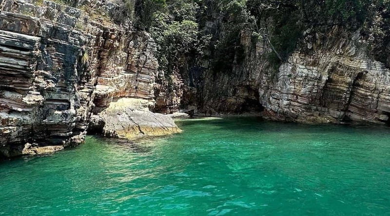 Group Tour From Saranda to Krorez Free Drink Umbrella - The Atmosphere on Board