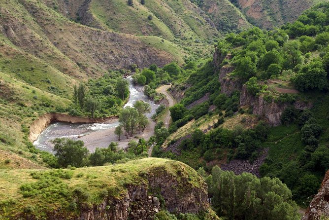 Group Tour: Garni Temple, Geghard, and Lavash Baking From Yerevan - Reviews