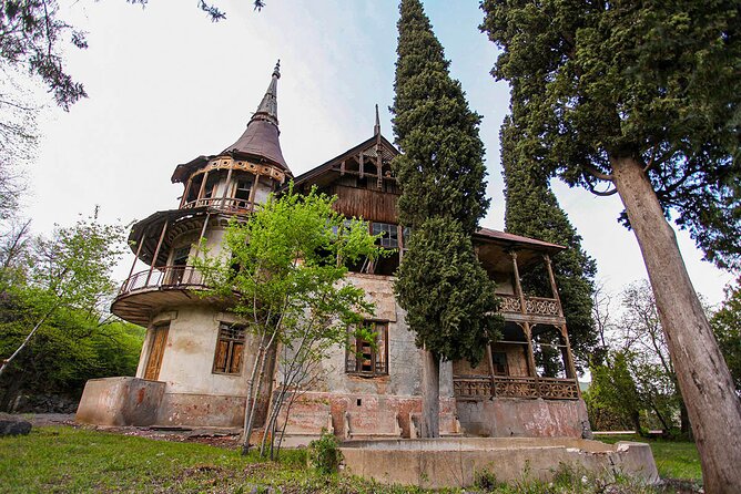 Group Tour: Haghpat, Zarni-Parni Caves, Akhtala, Aramyants Castle, Sanahin - Inclusions