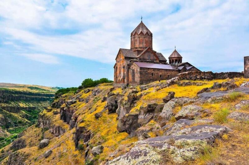 Group Tour: Hovhannavank, Saghmosavank & Chocolate House - Good To Know