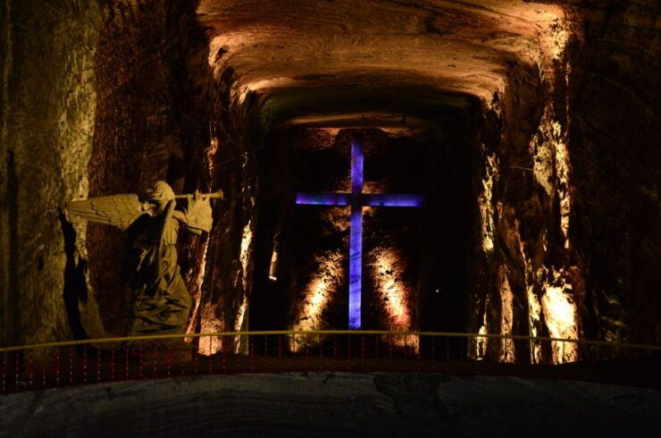 Group Tour Salt Cathedral - Architectural Highlights