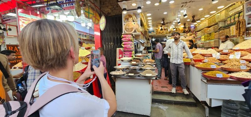 Group Tours: Taj Mahal, Delhi and Jaipur with Guide and Transfers - What the price does and does not cover