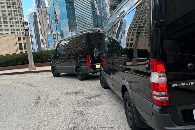 Group Van Transfers from Chicago O'Hare and Midway Airports - First Impressions and Booking Process