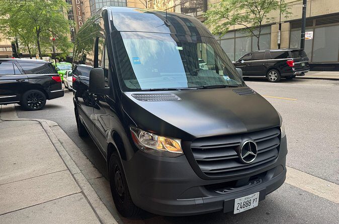 Group Van Transfers from Chicago O'Hare and Midway Airports - The Experience in Practice