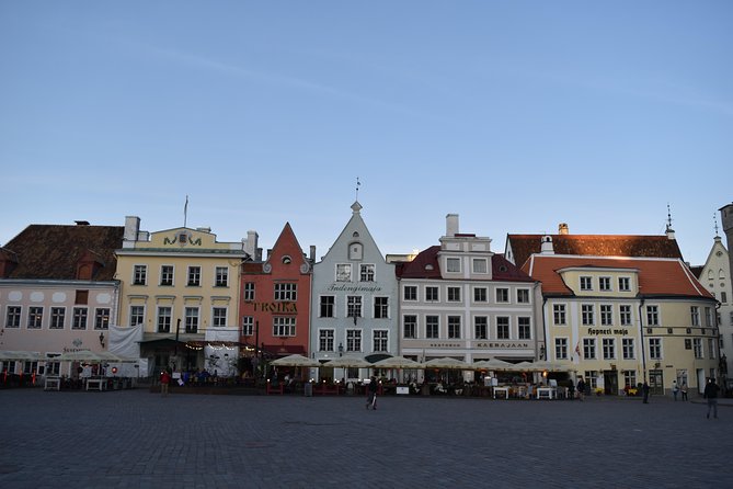 Group Walking Tour in Tallinn Old Town - Meeting and Pickup