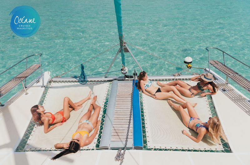 GRSE Waterfall & Ile aux Cerfs One-day Snorkeling & Catamaran Tour - What the crew support means for your day