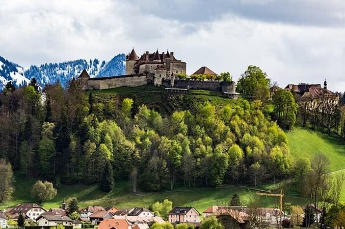 Gruyeres Medieval Town, Cheese Factory and Maison Cailler Tour - Gruyères Castle: a change of pace