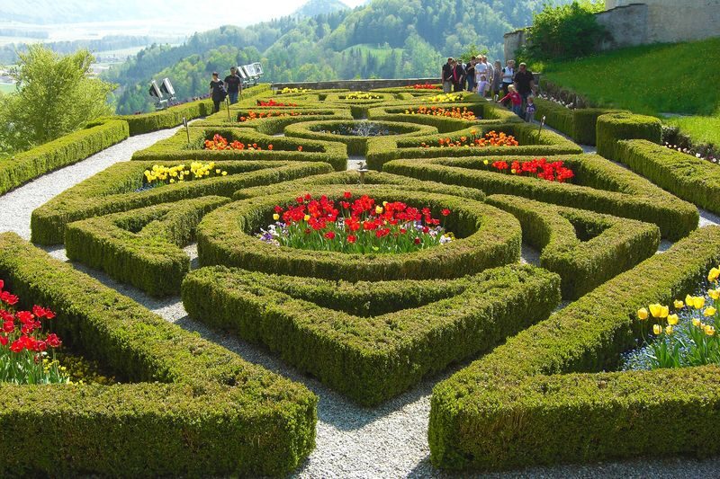 Gruyeres Medieval Village Tour with Chocolate Tasting from Geneva - Gruyères on foot, at your own pace