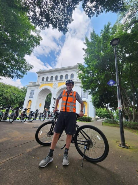 Guadalajara: Bicycle Tour of the City Visiting Places of Interest. - Restrictions and Information