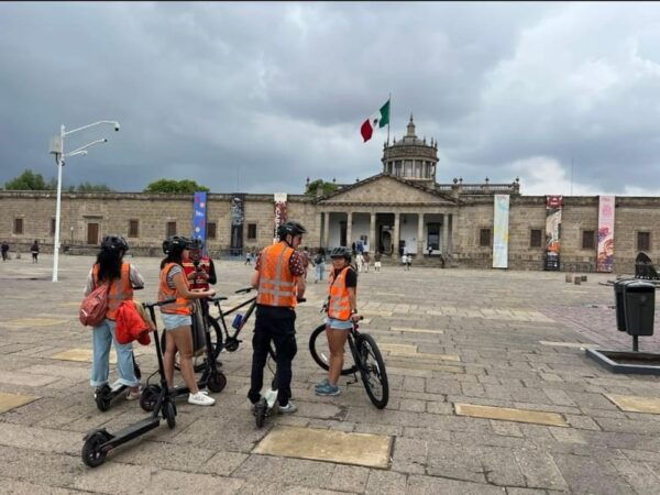 Guadalajara: Bicycle Tour of the City Visiting Places of Interest. - Starting Location and Return