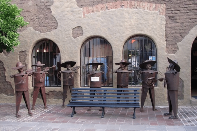 Guadalajara : Highlights Walking Tour With A Guide - Personalized and Customizable Experience
