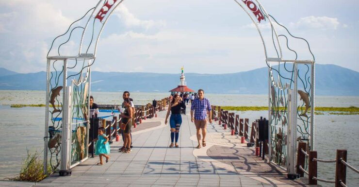 Guadalajara: Lake Chapala and Ajijic Day Trip With Boat Trip - Good To Know