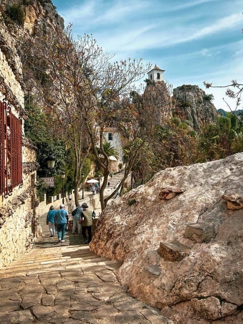 Guadalest: Guided Tour With Tasting - Discovering Local Museums