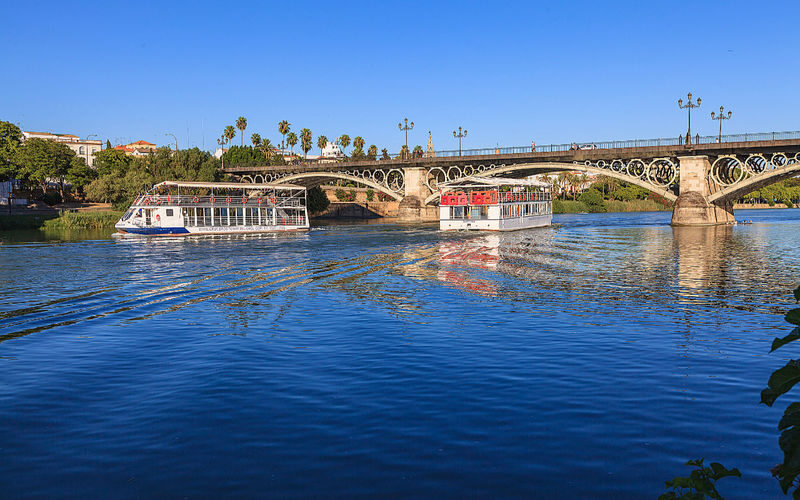 Guadalquivir River Cruise Experience in Seville - Is $20 a fair price for an hour?
