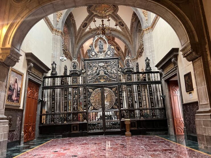 Guadalupes Shrine: 2 Hours Private Tour With Transport - Good To Know