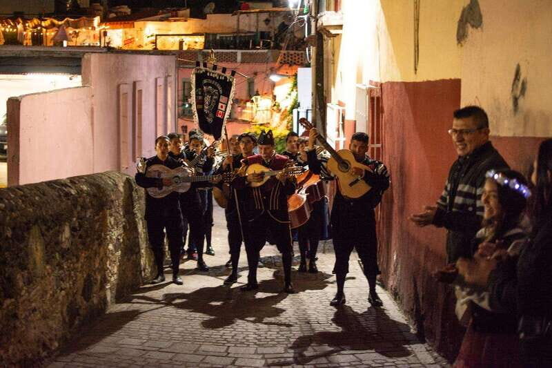 Guanajuato: Night Walk with the Estudiantina - The Sum Up