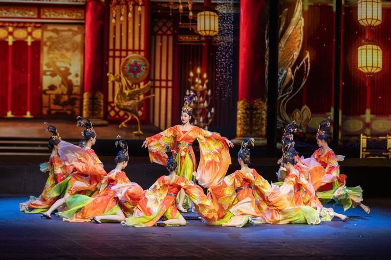 Guangdong Eternal Love - A theatrical route through Lingnan