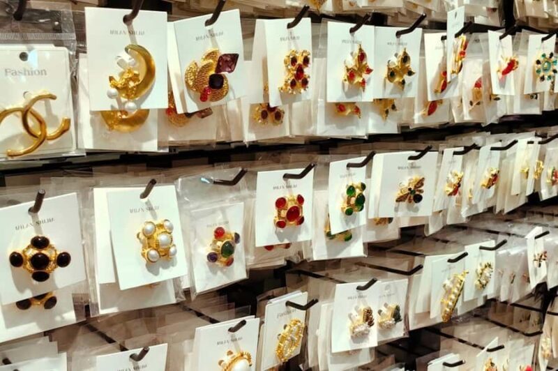 Guangzhou: 3-Hour Accessories Shopping Tour with Guide - Pricing & Value