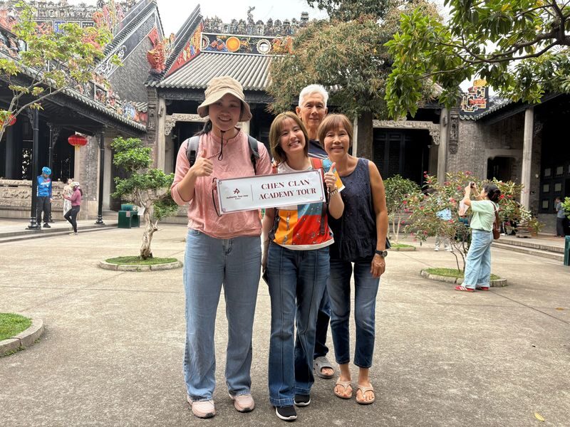 Guangzhou: Chen Clan Academy In-Depth 2-Hour Guided Tour - A group of 15 keeps the visit conversational