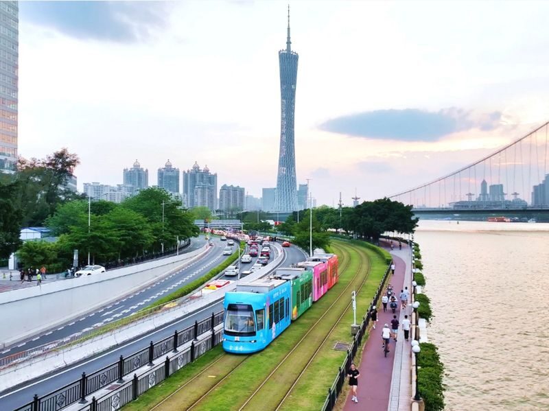 Guangzhou, City of Intelligent Manufacturing | Envision the Future: Future Island + Xpeng Intelligent Manufacturing Base One-Day Exploration - Lunch: a useful pause, at your own cost