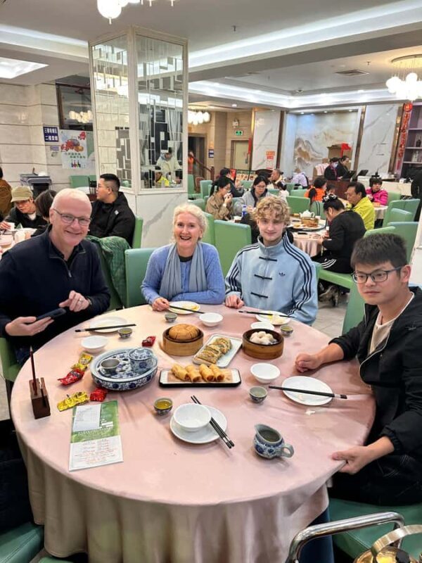 Guangzhou: Evening Food Tour with Local Guide - Good To Know