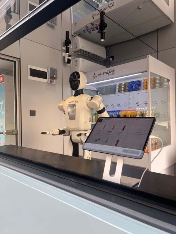 Guangzhou Future Tech Tour: Drone Delivery, Robotaxi & AI - Good To Know