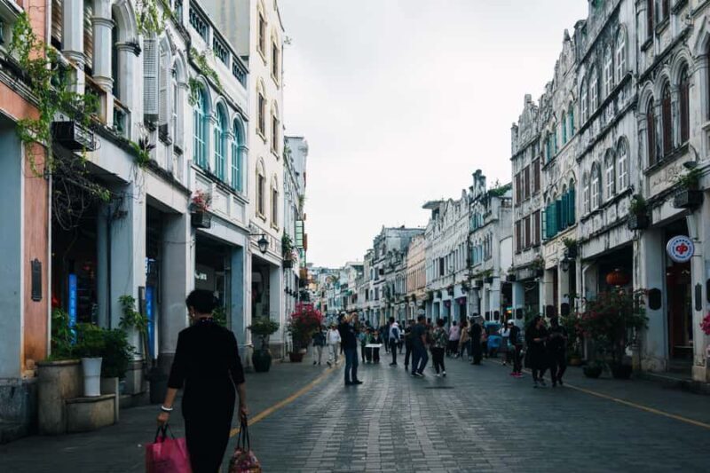 Guangzhou: Guided Food Tour and Pearl River Night Cruise - Authenticity and Unique Insights
