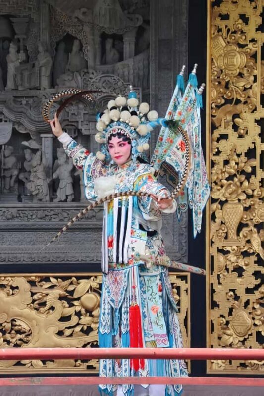 Guangzhou Heritage Private Tour: Cruise, Clan Temple & Opera - Good To Know  