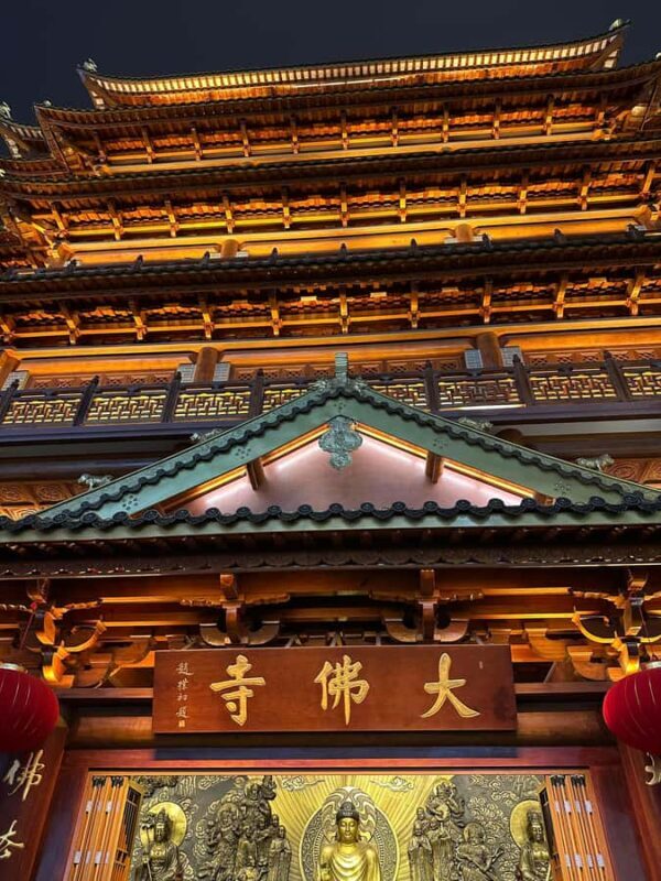Guangzhou: Modernity, Markets, Tángshu, Temple & Sachet DIY - The Chen Clan Ancestral Hall: Artistic Heritage and Architectural Marvel
