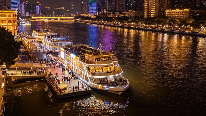 Guangzhou Pearl River Night Cruise - What the cruise itinerary does, and does not, promise