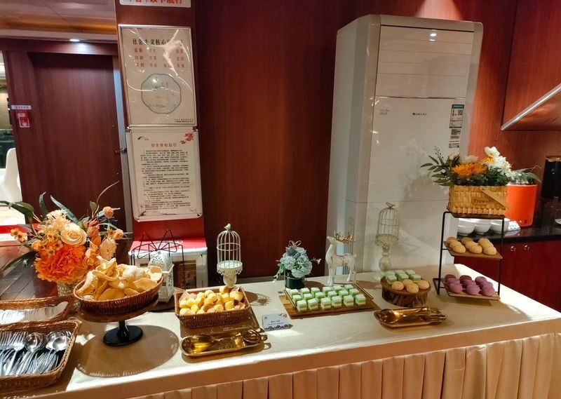 Guangzhou Pure Play Pearl River Night Cruise + Standard Cruise Simple Meal - The schedule from 18:15 to about 20:10