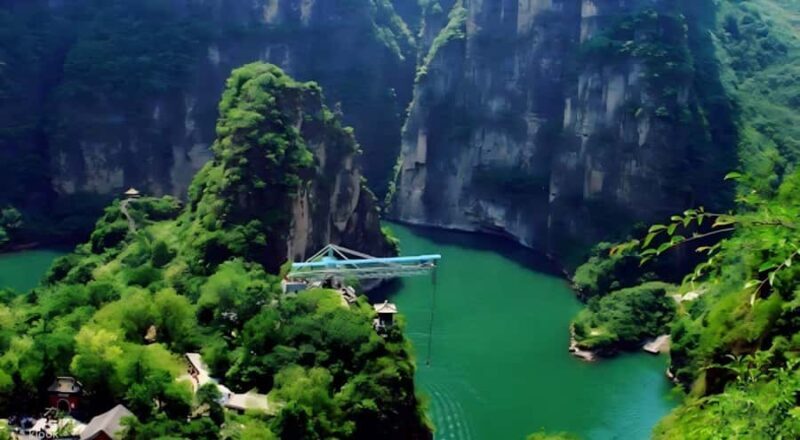 Guangzhou: Qingyuan Gulong Gorge & Dongtian Fairyland Tour - Exploring Yingde Cave Wonderland