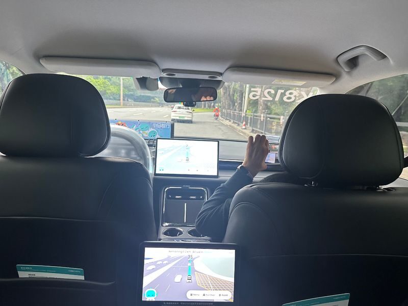Guangzhou Robotaxi Half-Day Small Group Experience - Should you book the Guangzhou Robotaxi experience?