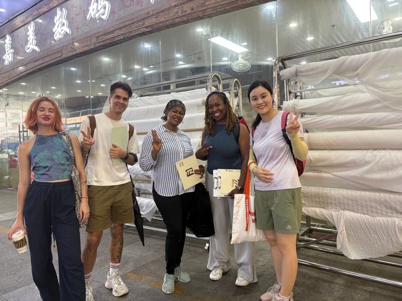 Guangzhou Textile Business District 2-Hour Small Group Tour - The small-group format