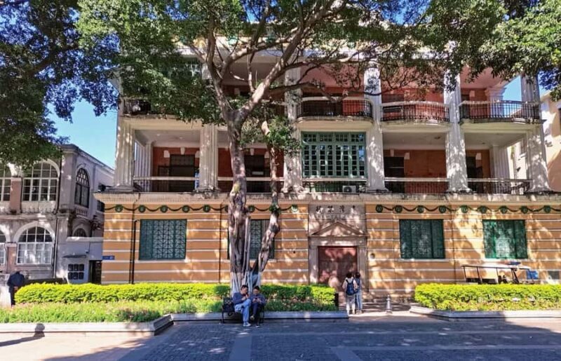 Guangzhou: Thirteen Hongs Museum & Shamian Island Tour - Practical Aspects and What You Need to Know