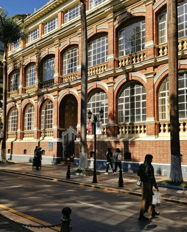 Guangzhou: Thirteen Hongs Museum & Shamian Island Tour - Good To Know