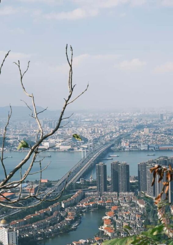 Guangzhou Water Town, Ancient Villages & Liquor Museum Tour - What to Expect from the Tour