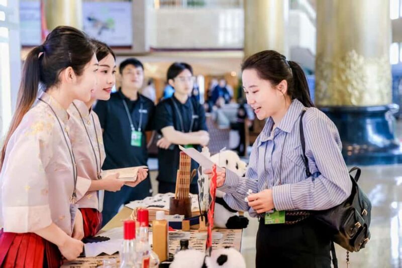 Guangzhou: Wholesale Market Tour with Translator - Good To Know