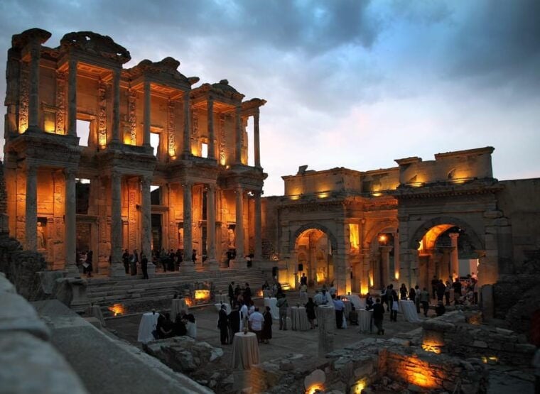 Guarantee depar 7-Day Western Turkey Tour with Accommodation - Day 5: Troy and Pergamon—Myth Meets Ancient Reality  