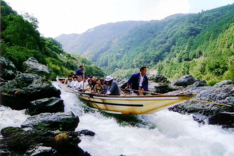 Guaranteed: Kyoto Sagano Train, Hozugawa Boat & Arashiyama Walk - The guide, language, and group rhythm