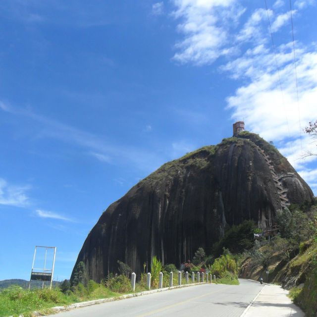 Guatapé & Peñol Rock Day Group Tour - Guatapé Municipio Tour